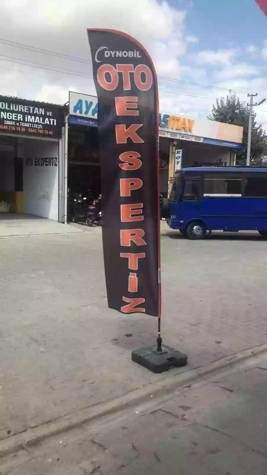 araba-eksper-yelken-bayragi