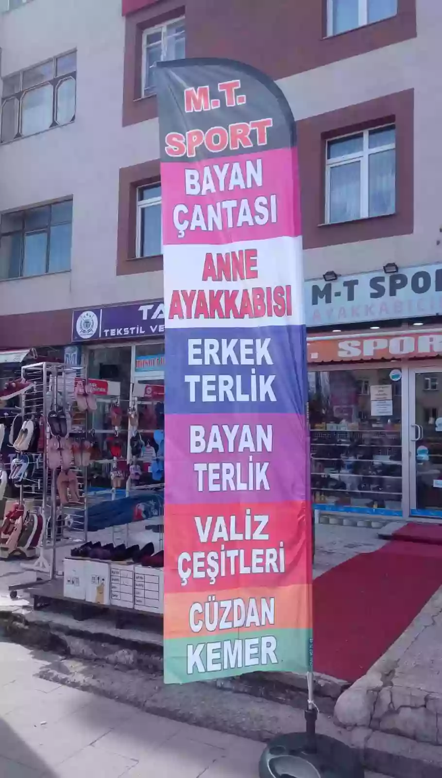 ayakkabi-aksesuarlari-yelken-bayragi
