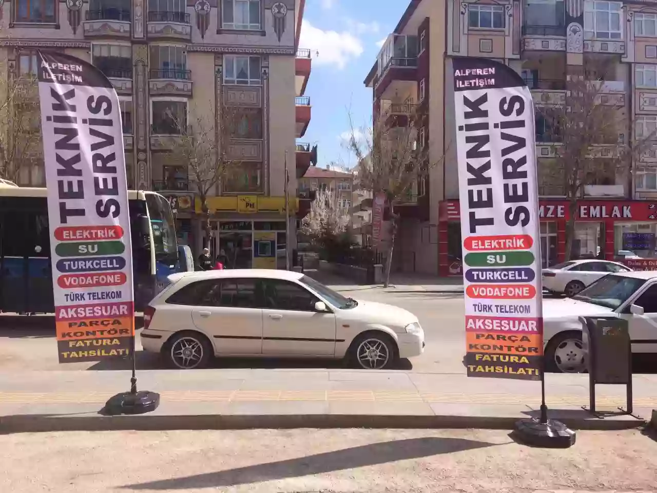 cep-telefonu-teknik-servisi-yelken-bayragi