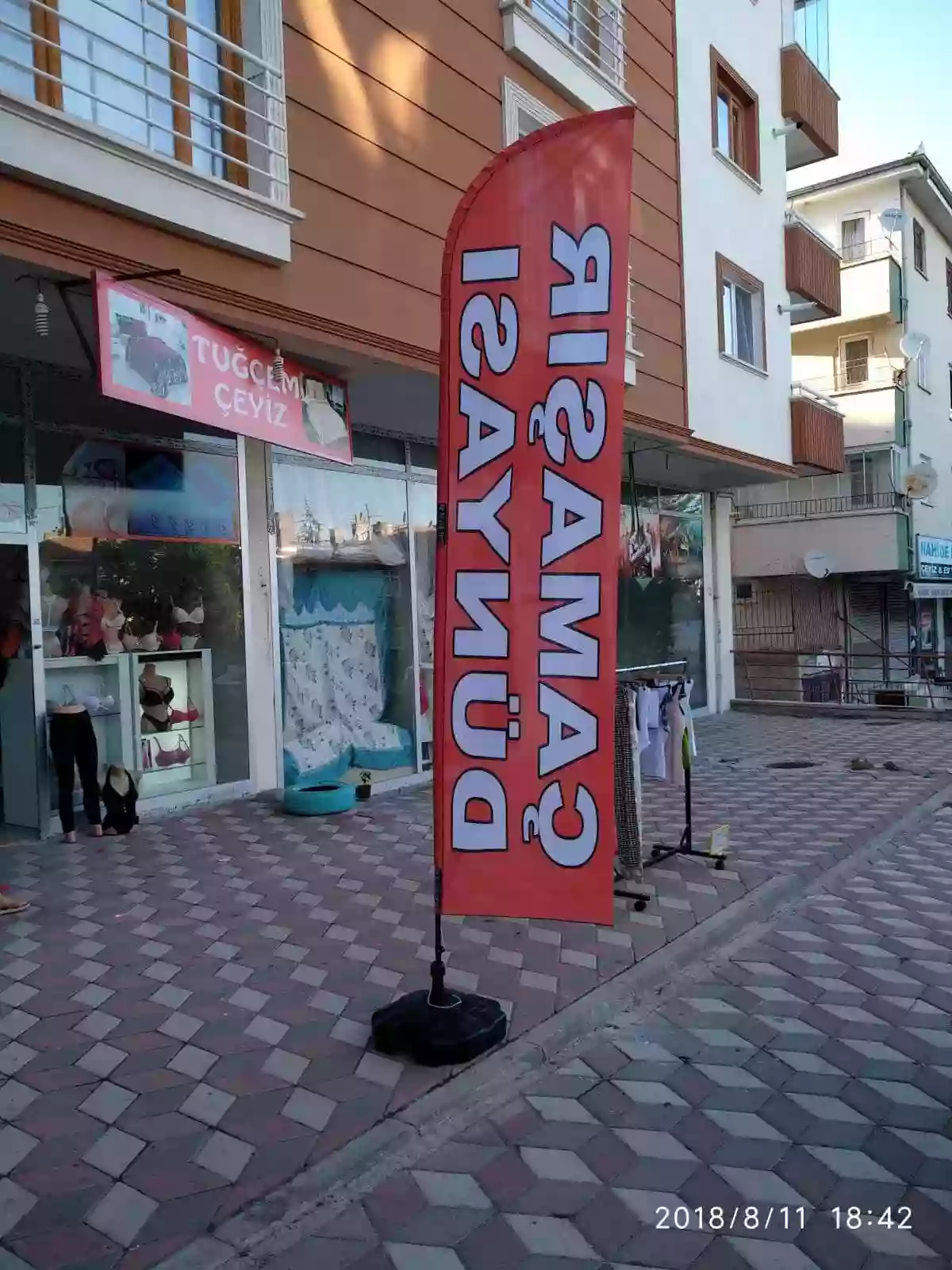 corap-camasir-yelken-bayragi