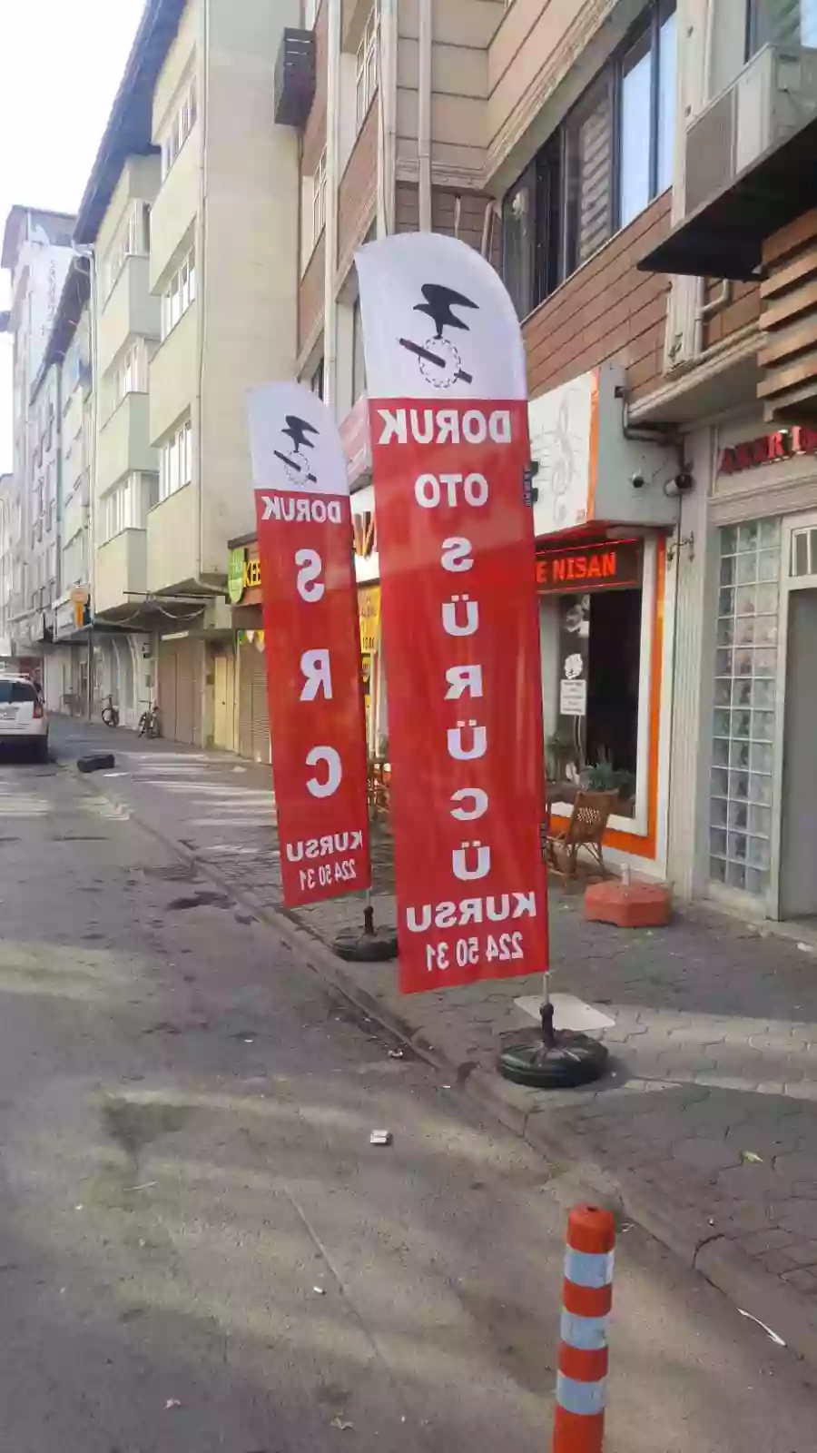direksiyon-dersi-yelken-bayragi