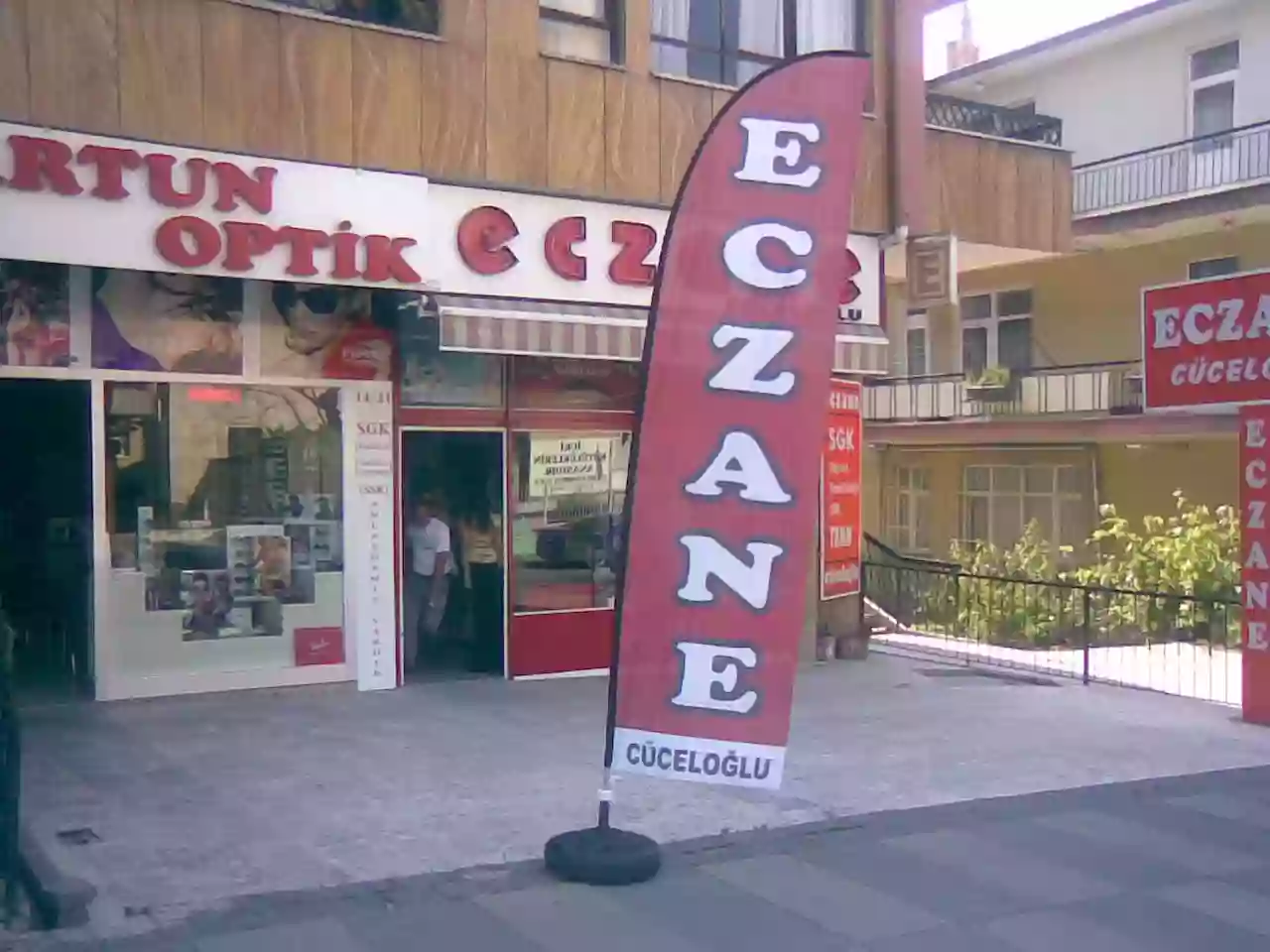 Eczane Yelken Bayrak Örnekleri