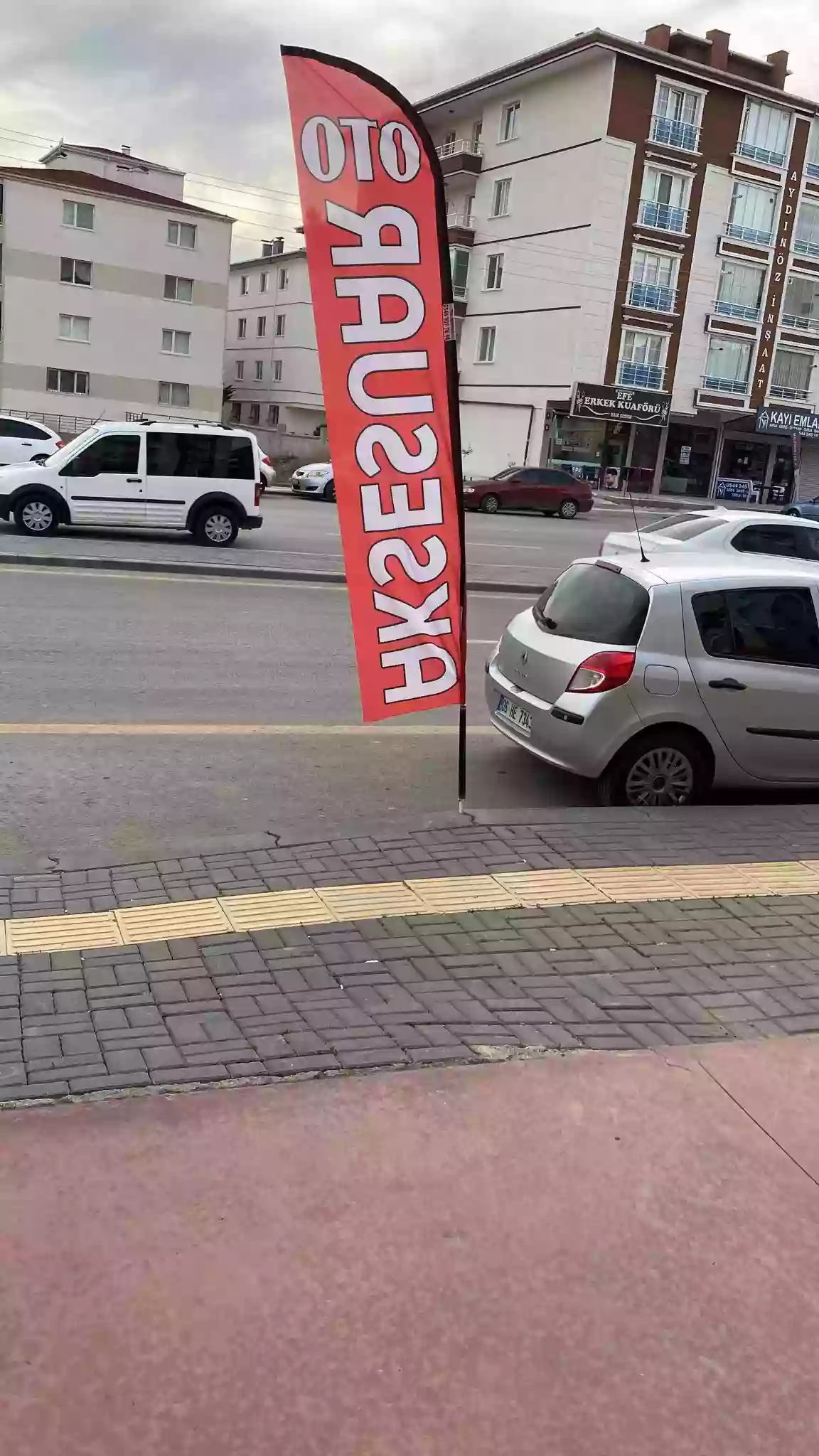 oto-aksesuar-yelken-bayragi